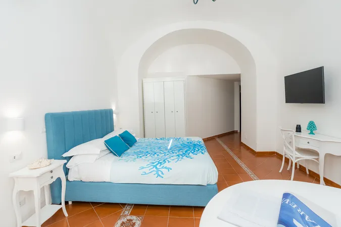 Dipinto Apartments-23