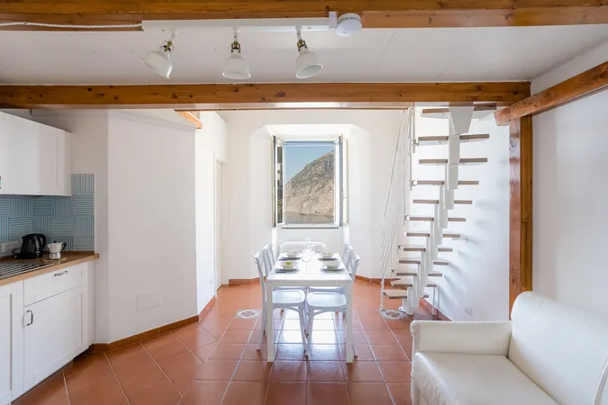 Dipinto Apartments-26